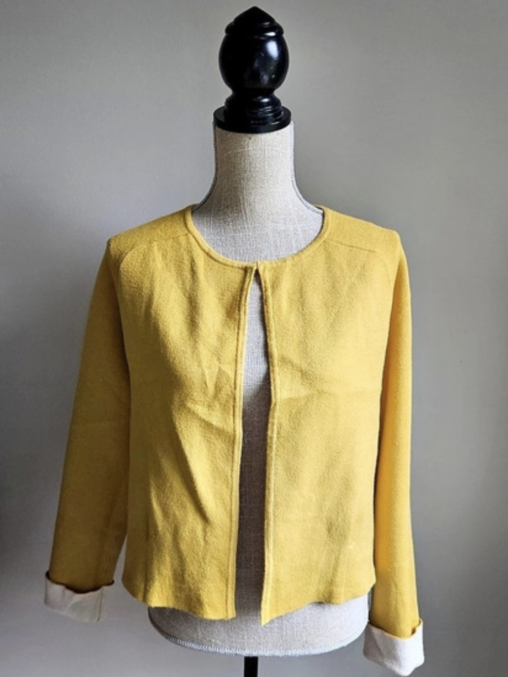 Tahari Yellow Open Front Jacket Like New